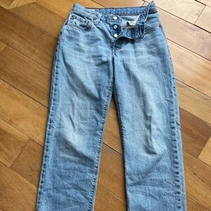 Levi’s women 501 90’s low rise button fly jeans